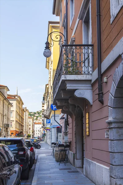 Trieste Italie Août 2019 Fragment Façade Bâtiment Typique Dans Vieille — Photo