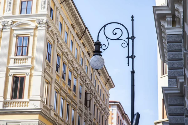 Trieste Italy August 2019 Fragment Facade Typical Building Old Town — Stock Photo, Image