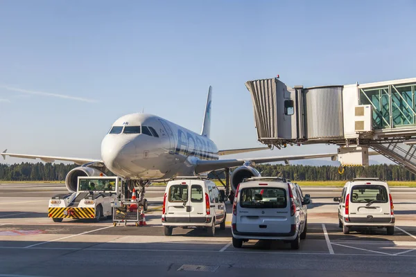 Liubliana Eslovenia Agosto 2019 Aeropuerto Internacional Liubliana Mantenimiento Tierra Aeronaves —  Fotos de Stock