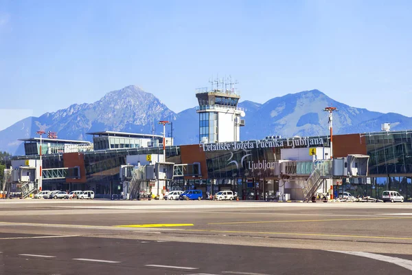 Ljubljana, Slovenya, 10 Ağustos 2019. Ljubljana Uluslararası Havaalanı.