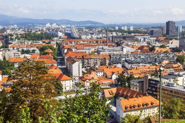 Ljubljana, Slovenya, 5 Ağustos 2019. inceleme sitesi Ljubljanski grad pitoresk şehir görünümü