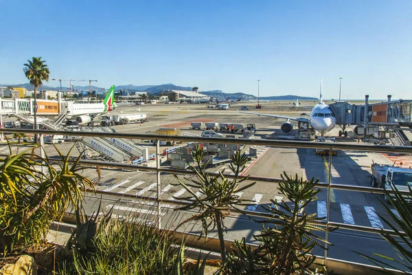 Ницца Франция Октября 2019 Года Самолет Готовится Вылету Международный Аэропорт — стоковое фото