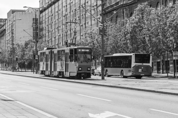Belgrad Serbien August 2019 Stadtansicht Alte Straßenbahn Fährt Die Straße — Stockfoto