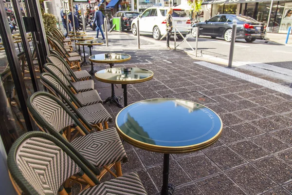 Ницца Франция Октября 2019 Года Столы Типичного Уличного Кафе Тротуаре — стоковое фото