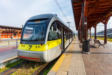 Bergamo, İtalya, 16 Şubat 2020. Şehir tramvay hattı terminali