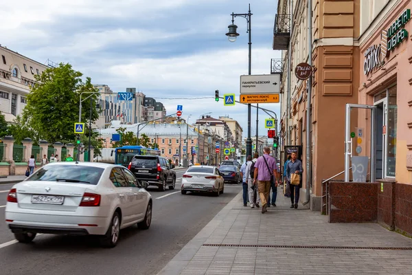 Moscú Rusia Junio 2020 Calle Sretenka Fragmento Conjunto Arquitectónico Típico —  Fotos de Stock