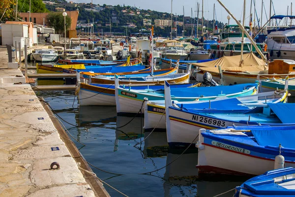 Villefranche Sur Mer Frankrike Oktober 2019 Många Båtar Förtöjda Vik — Stockfoto