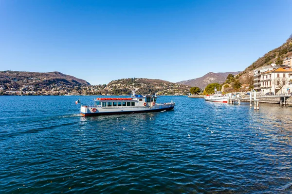 Como Italy February 2020 Scenic View Lake Como Its Distant — Stock Photo, Image