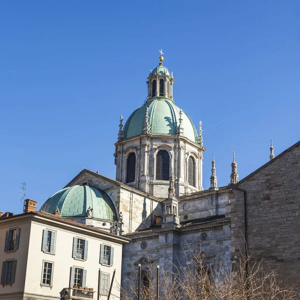 Como Italië Februari 2020 Fragment Van Gevel Van Kathedraal — Stockfoto