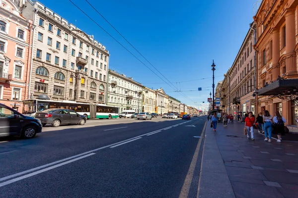 2020年6月13日 俄罗斯圣彼得堡 全景全景城市主要街道 涅夫斯基的前景 — 图库照片
