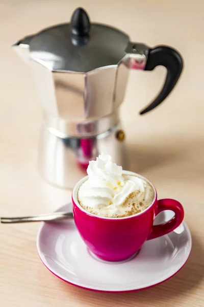 Coffee Cream Pink Cup Geyser Coffee Maker — Stock Photo, Image