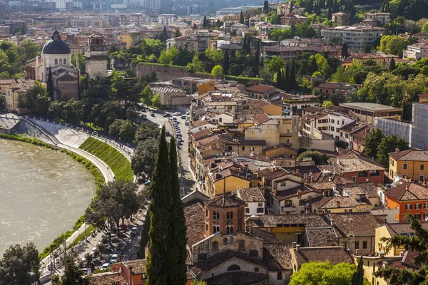 Verona Italië April 2019 Landschappelijk Uitzicht Helling Van Heuvel Aan — Stockfoto