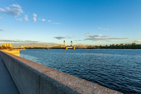 Sankt Petersburg Ryssland Juni 2020 Vita Nätter Utsikt Över Floden — Stockfoto