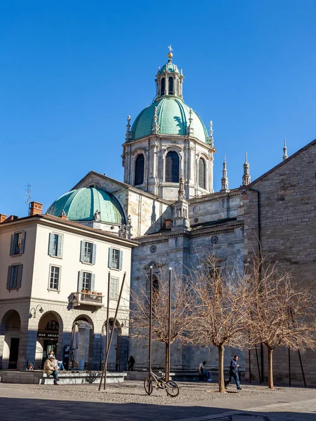 Como Italië Februari 2020 Fragment Van Gevel Van Kathedraal — Stockfoto