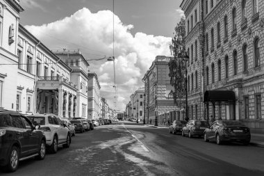 St. Petersburg, Rusya, 13 Temmuz 2020. Millionnaya Caddesi 'nin mimari topluluğu, şehrin en güzellerinden biri.