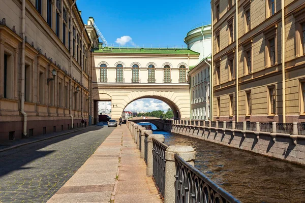 Petersburg Rosja Lipca 2020 Widok Kanał Zimnyaya Kanavka Łączący Rzeki — Zdjęcie stockowe