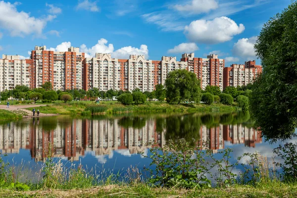 São Petersburgo Rússia Junho 2020 Edifícios Residenciais Modernos Vários Andares — Fotografia de Stock