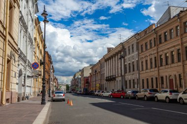 St. Petersburg, Rusya, 13 Temmuz 2020. Millionnaya Caddesi 'nin mimari topluluğu, şehrin en güzellerinden biri.