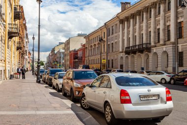 St. Petersburg, Rusya, 13 Temmuz 2020. Millionnaya Caddesi 'nin mimari topluluğu, şehrin en güzellerinden biri.