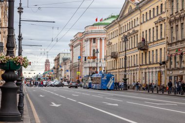 Saint Petersburg, Rusya, 13 Haziran 2020. Nevsky, şehrin ana caddesidir. Mimari topluluk.. 