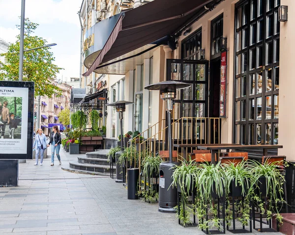 Moskva Ryssland Augusti 2020 Pittoreska Café Stadsgata — Stockfoto