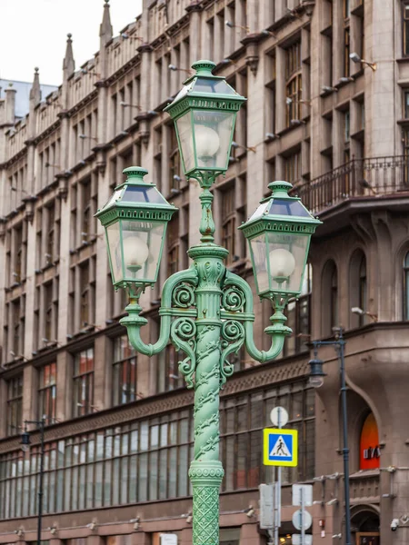 Moscú Rusia Agosto 2020 Hermosa Lámpara Calle Sobre Fondo Edificio — Foto de Stock