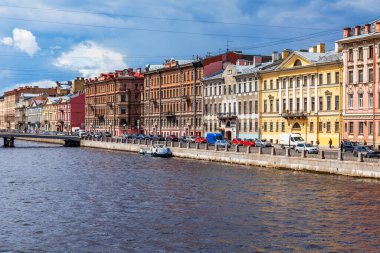 St. Petersburg, Rusya, 13 Haziran 2020. Moika Nehri 'nin manzarası ve manzaralı setleri.