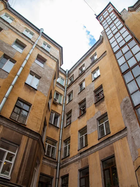 San Pietroburgo Russia Giugno 2020 Tipico Cortile Cittadino Nel Centro — Foto Stock