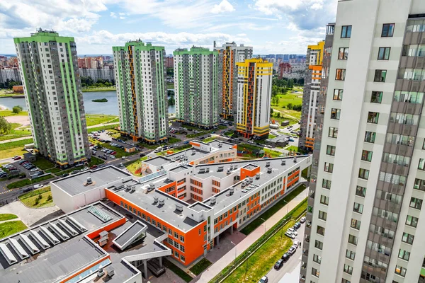 Saint Pétersbourg Russie Juin 2020 Bâtiments Résidentiels Modernes Plusieurs Étages — Photo