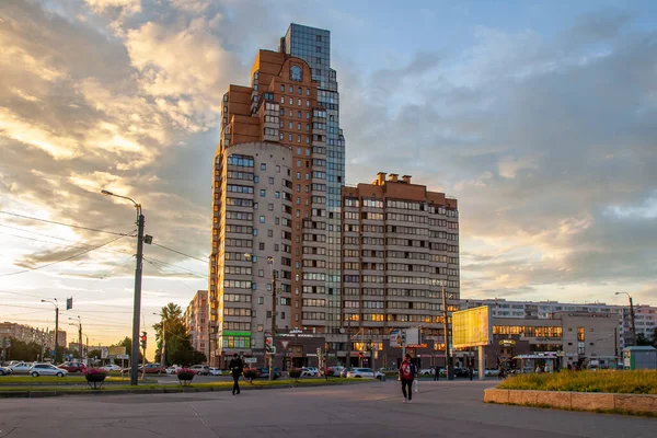 San Petersburgo Rusia Junio 2020 Edificios Residenciales Modernos Varios Pisos — Foto de Stock