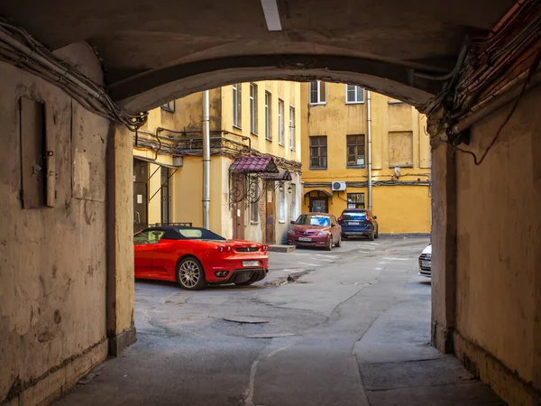 San Pietroburgo Russia Giugno 2020 Tipico Cortile Cittadino Nel Centro — Foto Stock