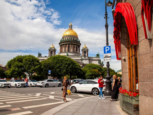 Petersburg Rosja Lipca 2020 Zespół Architektoniczny Historyczna Ulica Katedra Izaaka — Zdjęcie stockowe