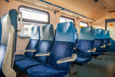 Moskova, Rusya, 23 Ağustos 2020. Modern bir yüksek hızlı bölgesel trenin iç kısmı.