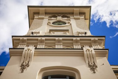 St. Petersburg, Rusya, 13 Haziran 2020. Vitebsk tren istasyonu, şehirdeki en eski tren istasyonu. Cephe Parçası