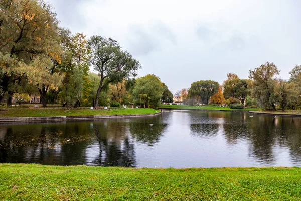 Sint Petersburg Rusland Oktober 2020 Scenic Pass Buurt Van Prachtige — Stockfoto