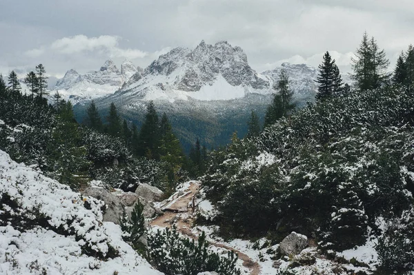 Vista Panorâmica Panorâmica Panorâmica Das Montanhas Dolomitas Sob Neve Branca — Fotografia de Stock