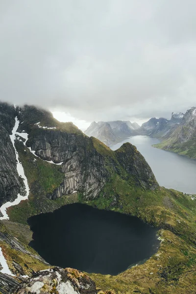 Kvalvika Beach Lofoten Saarilla Norja — kuvapankkivalokuva