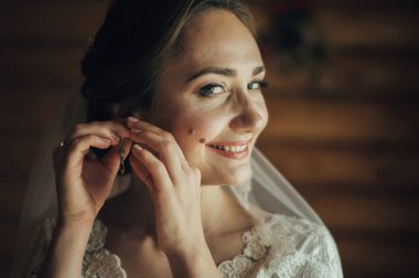 Güzel gelin poz , düğün hazırlık. 