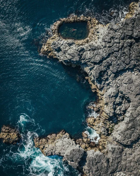 Beautiful Girl Red Swimsuit Swims Natural Pool Top View Drone — Stock Photo, Image