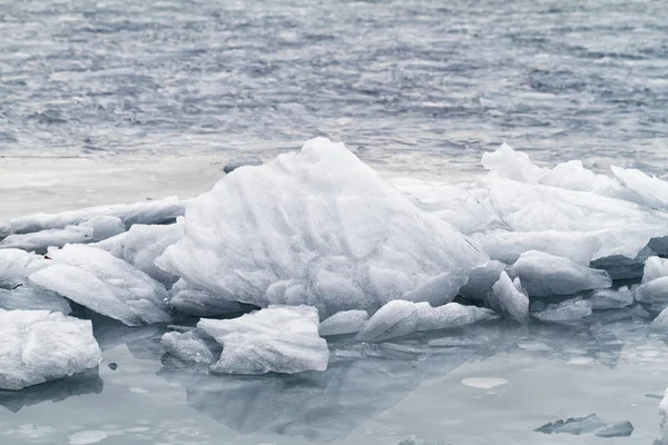 Красивое Замерзшее Озеро Венгрия Балатон — стоковое фото