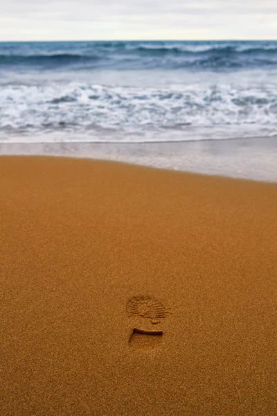 Summer sandy beach with footprint — Stock Photo, Image