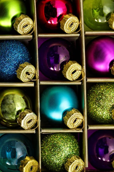 Foto da vicino di ornamenti dell'albero di Natale — Foto Stock