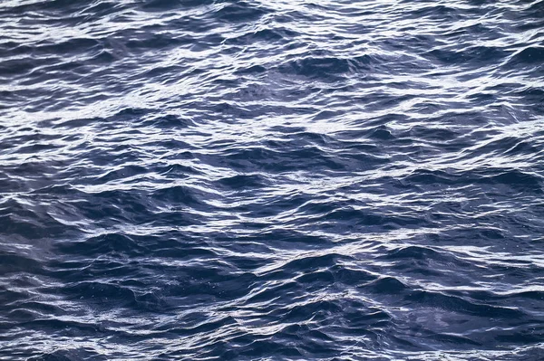 Blått hav av vind - naturens kraft stockbilde