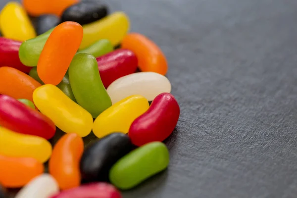 Jelly Beans Snoep Snoep Donkere Achtergrond Met Kopie Ruimte — Stockfoto