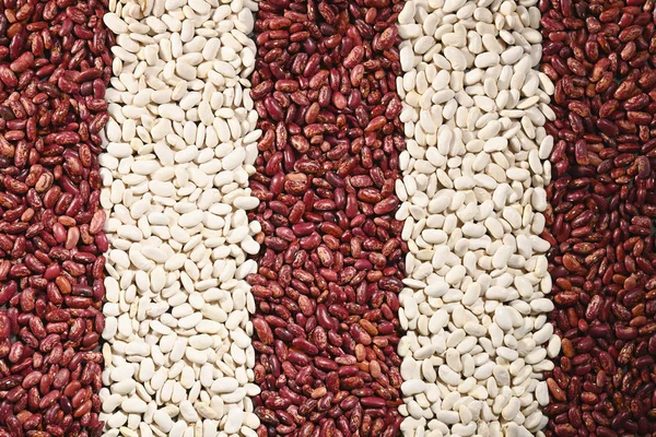 Pattern with white beans and red beans.