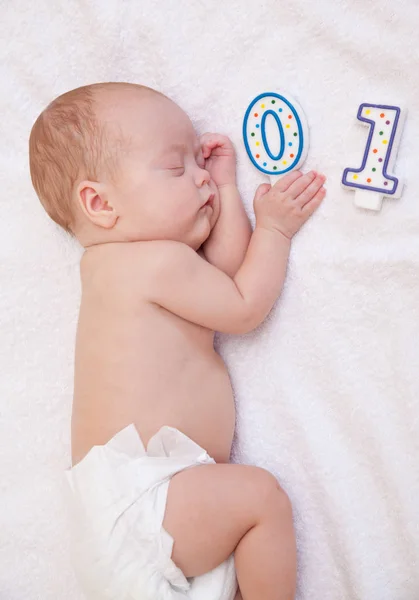 Picture Newborn Beautiful Baby Lying Bed White Towel Candles — Stock Photo, Image