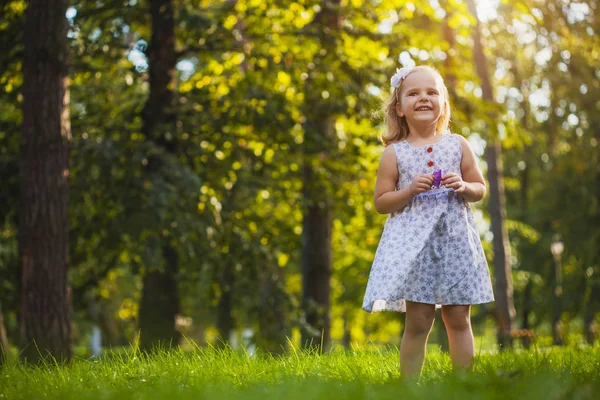 Cute Happy Girl Playing Sunny Summer Park — Stock Photo, Image