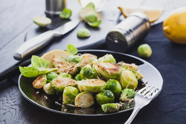 Homemade Roasted Brussel Sprouts Parmesan Cheese Lemon Salt Pepper Black — Stock Photo, Image