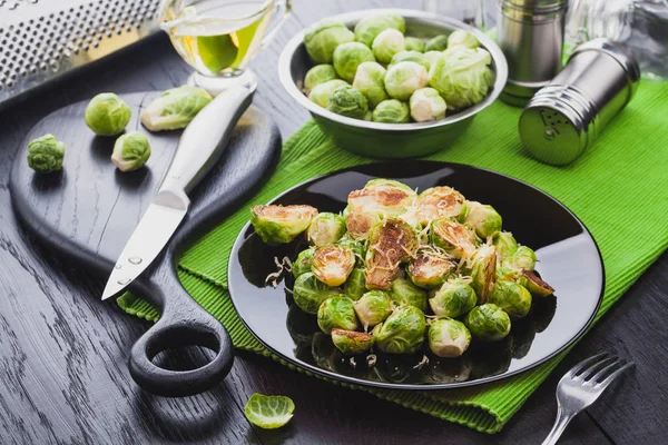 Homemade Roasted Brussel Sprouts Parmesan Cheese Lemon Salt Pepper Black — Stock Photo, Image