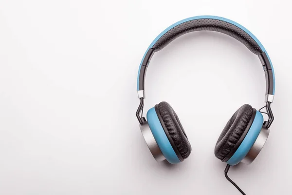 Auriculares Azules Sobre Fondo Blanco Aislados —  Fotos de Stock